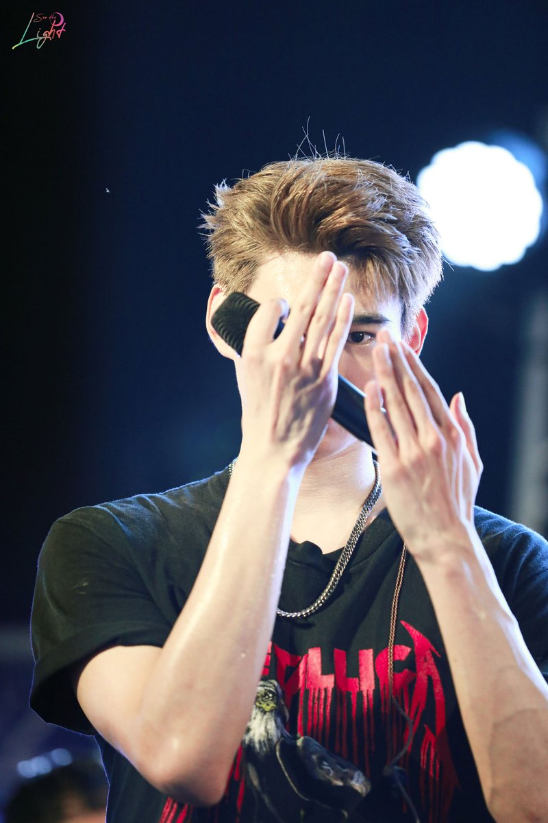 SeetheLight01's tweet photo. 20220831 JuniorATLAS | #MONSTRConcertFest
จ๊ะเอ๋ 🙈🙉
#ATLASxMonstr
#ATLAS_TH
#JuniorATLAS https://t.co/REzdPTQdUe