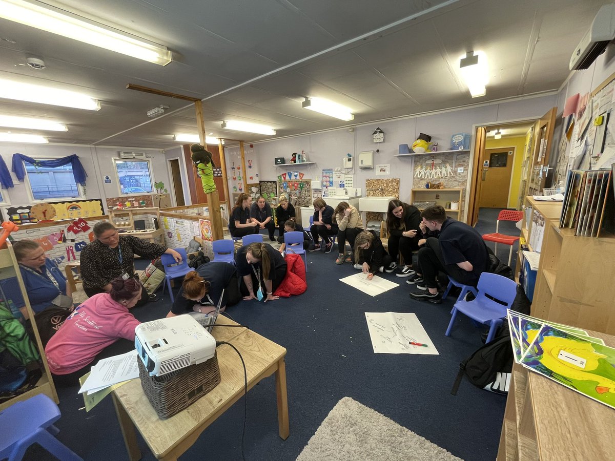 janeyb68's tweet photo. Hard at work discussing nurturing environments in ELC. Great reflective session with Glasgow, Strathclyde and Glasgow Caledonian Uni nurseries. @earlyyearsscot #eysprofessionallearning https://t.co/hXDbyqb2ww