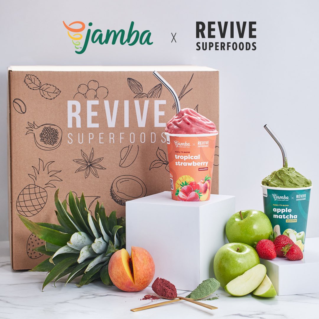 revivesuperfood's tweet photo. We have officially teamed up with one of the BIGGEST smoothie brands in the US to bring 2 NEW exclusive flavours to you! 😱

Tropical Strawberry &amp; Apple Matcha are available for US customers on our site now!

🚨 Order your first box today and get 55% off with code REVIVEXJAMBA🚨 https://t.co/nZeE57InGR