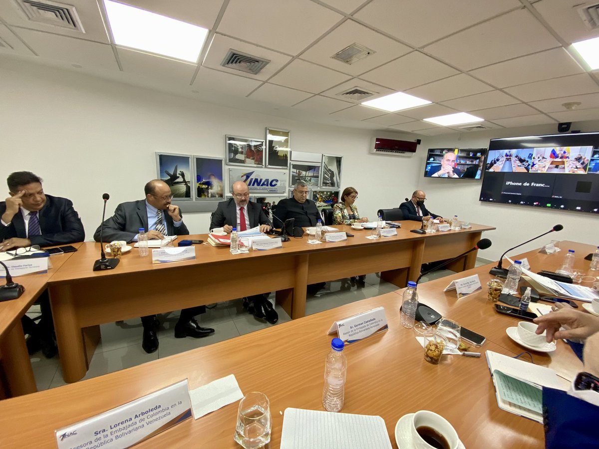 Cielos abiertos entre Venezuela y Colombia después de una reunión por Zoom entre los ministros de Transporte de ambos países para acelerar la normalización de los vuelos. 26 de septiembre sale el primero con base en lo dicho por los presidentes <a href="/petrogustavo/">Gustavo Petro</a> y <a href="/NicolasMaduro/">Nicolás Maduro</a>