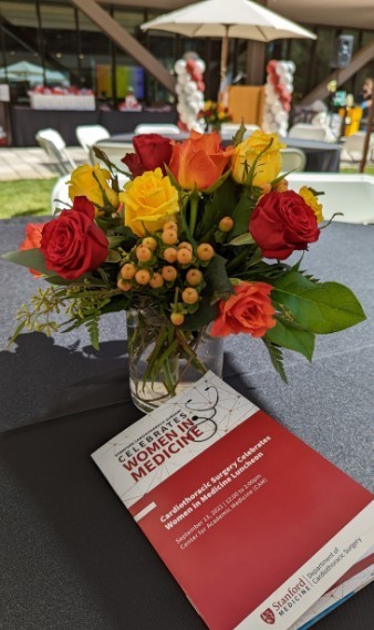 @StanfordCTSurg Celebrates #WomenInMedicine luncheon will kick off with welcome remarks by Department Chair, Dr. Joseph Woo, followed by inspiring talks by Drs. @natalielui22, Claire Watkins, Elisabeth Martin, and Patpilai Kasinpila! 😀 #WIMMonth
