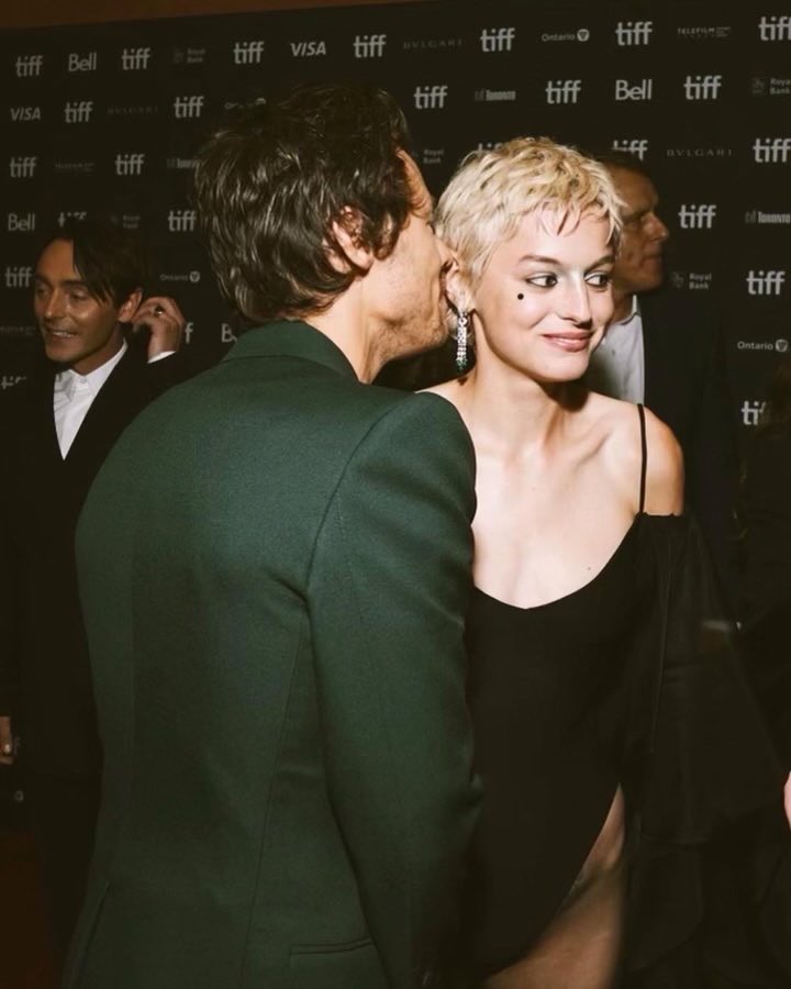 Harry ve Emma Corrin Toronto Uluslararası Film Festivali'nden!

📸: AmazonStudios