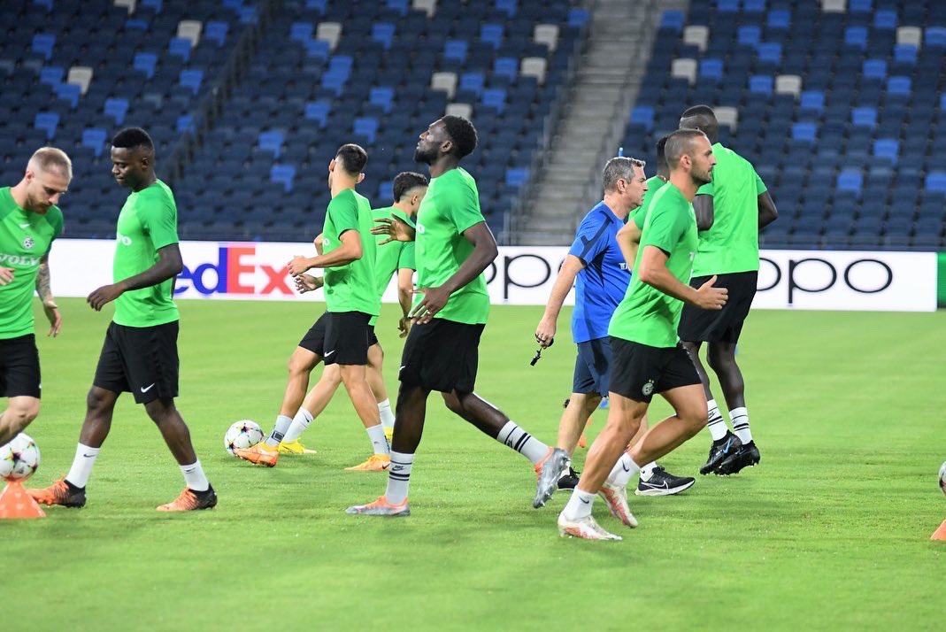 mhfootballclub's tweet photo. Postcards from #SammyOfer 📸⚽️🟢

#MACPSG #finaltrainingsession #יאללהמכבי https://t.co/LqB6hchzx4