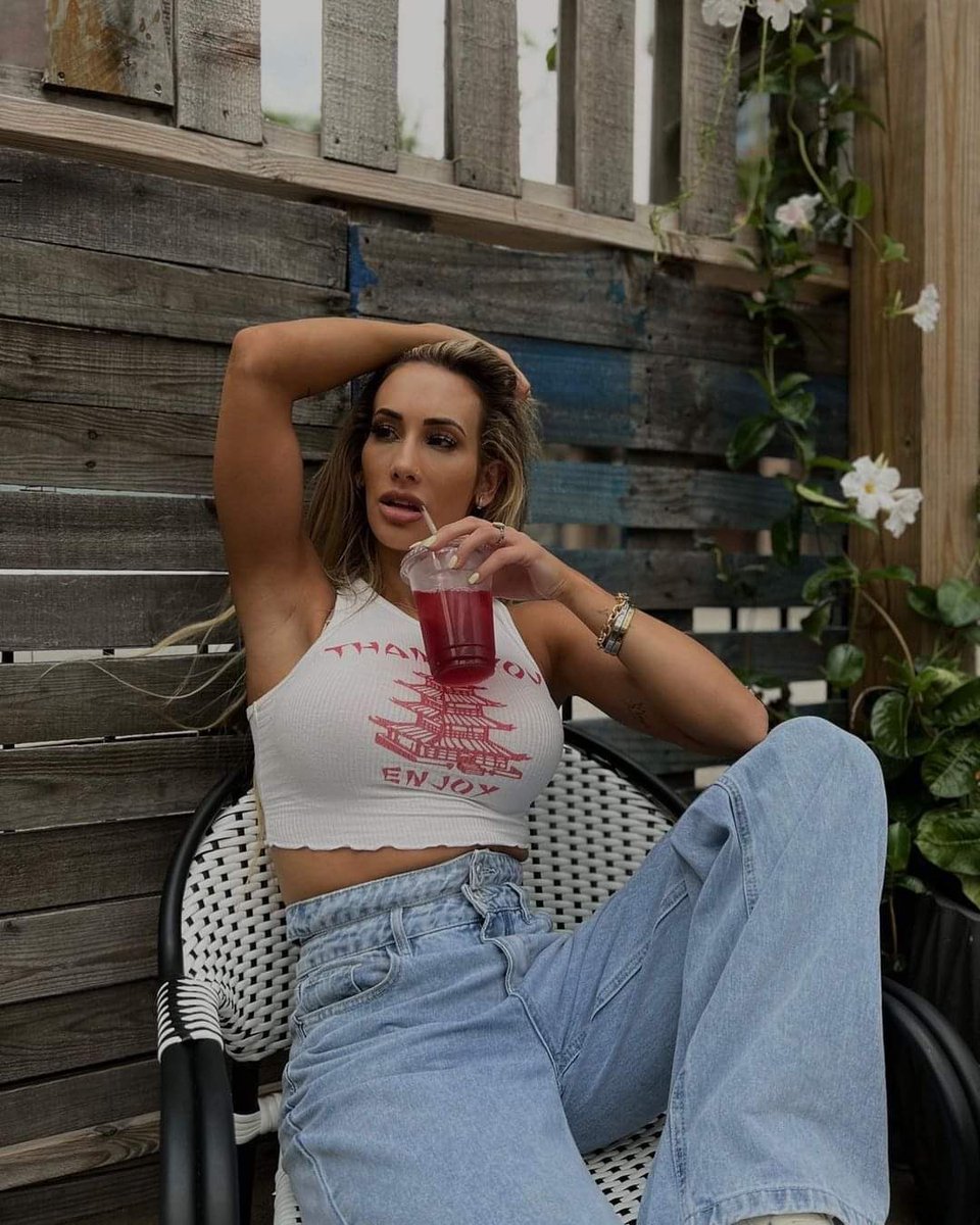 Don’t worry, your favorite queens will be back 
#BendTheKnee
#trinity 
#TriosTagChamps
#spicy