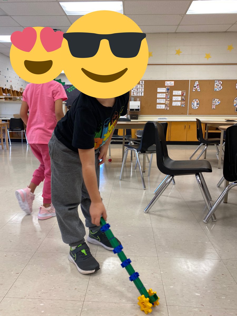 MrsRicciuto's tweet photo. A person, a self portrait and a lawn mower #creativemindsatwork https://t.co/IdRvVdiBX6