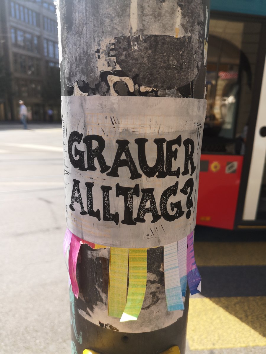 Irgendwie könnte ich gerade ganz viel farbige Schnipsel brauchen. Das finde ich mal eine kreative Idee:)