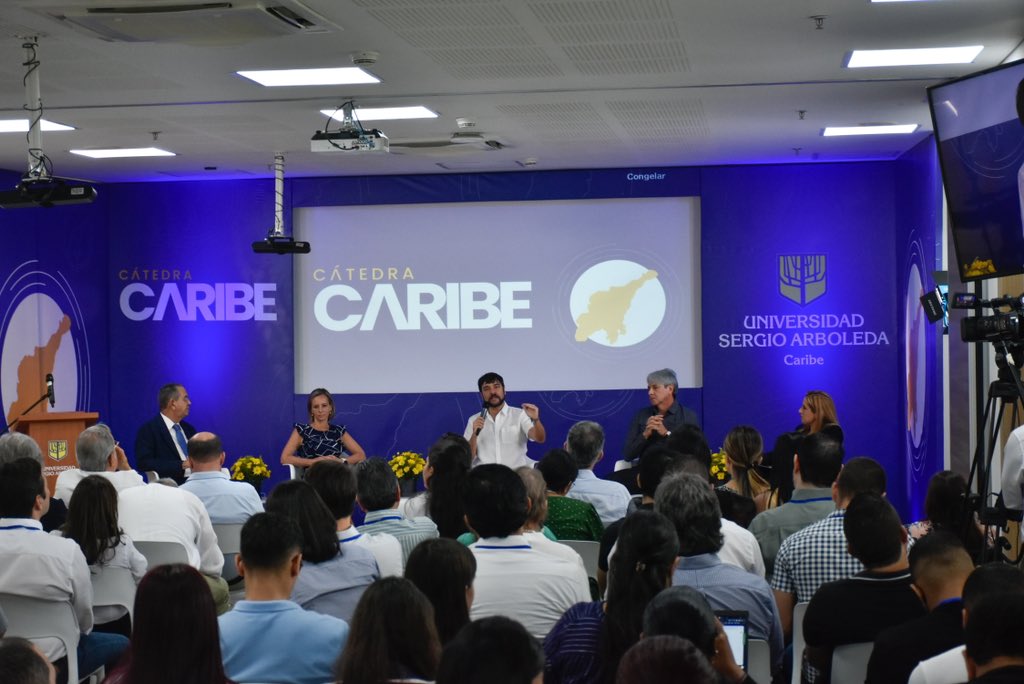 jaimepumarejo's tweet image. Qué importantes son conversaciones como la #CátedraCaribe para Barranquilla. Resaltamos el trabajo con ciudades como Santo Domingo🇩🇴 y vemos potencial de hacer mucho más por el turismo, el deporte y la agenda verde del Gran Caribe. Gracias a @LaSergioBQ por esta invitación.