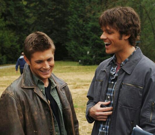MarySmiMS's tweet photo. Happy #SupernaturalDay ❤#Supernatural #J2sDay https://t.co/IS9osydEBU