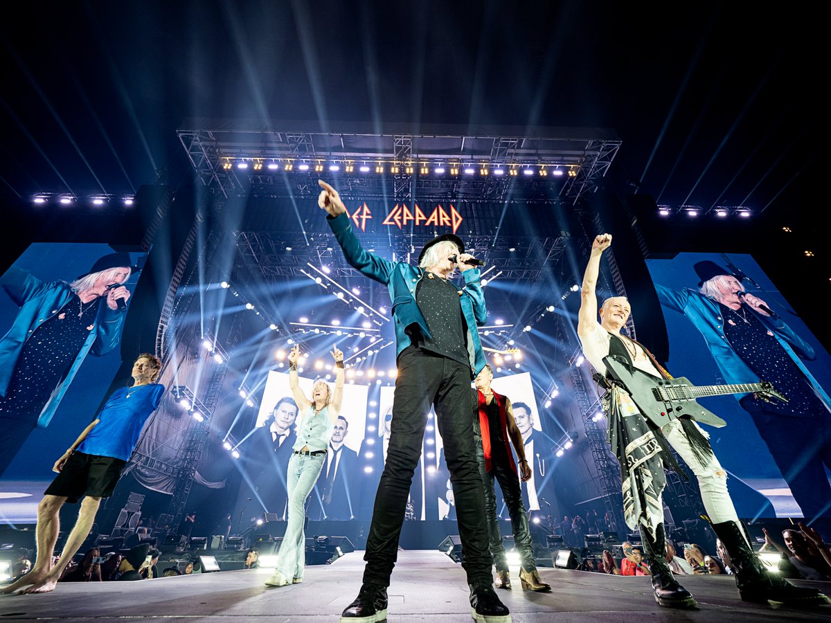 Def Leppard tweet media