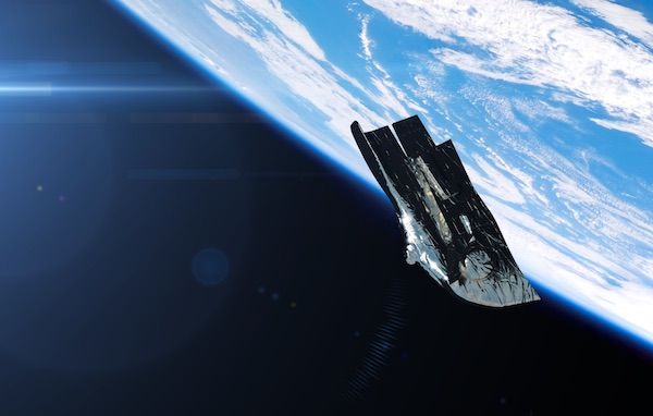 SPACE.com tweet media
