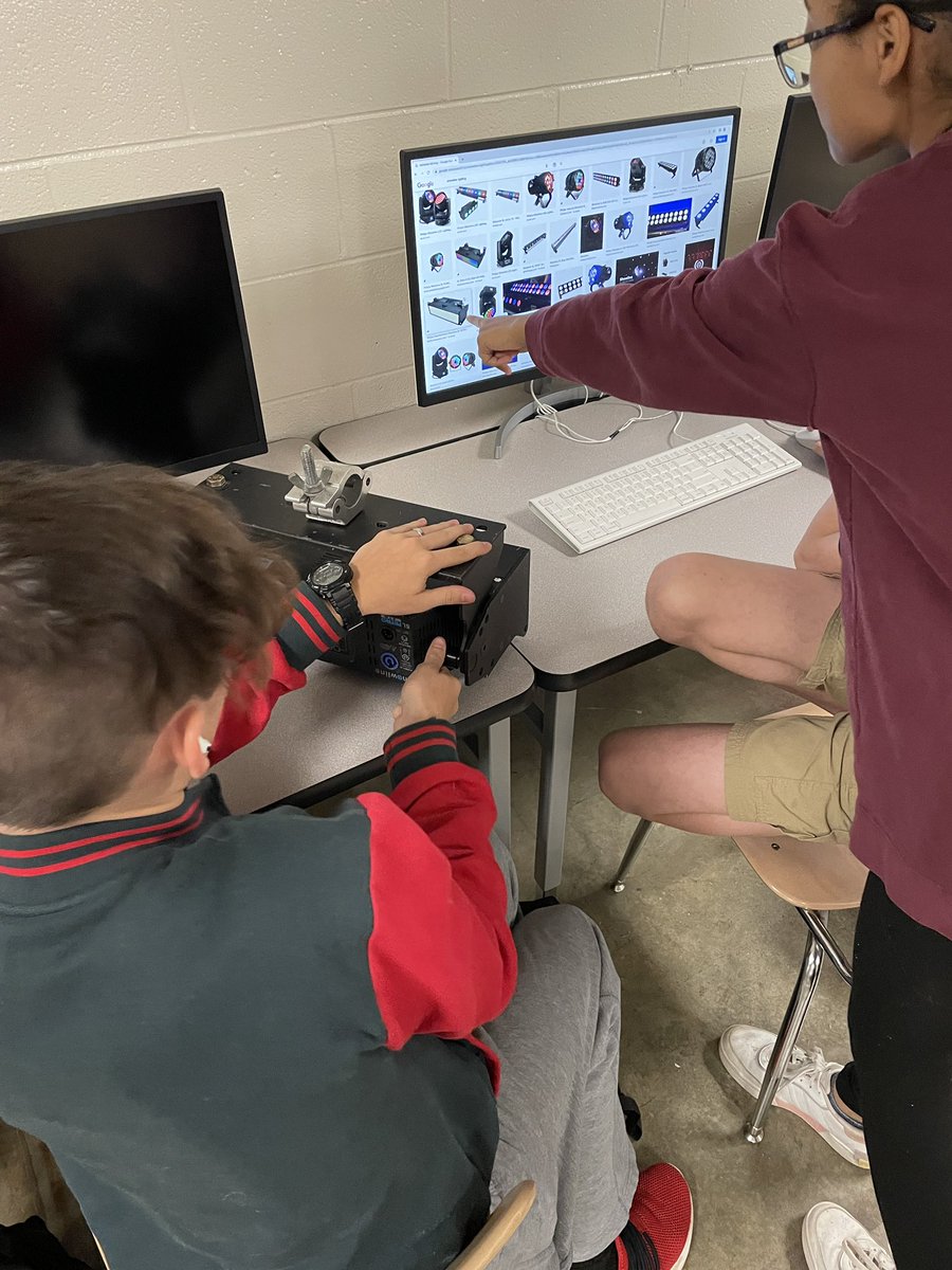 RHSwarriormedia tweet media