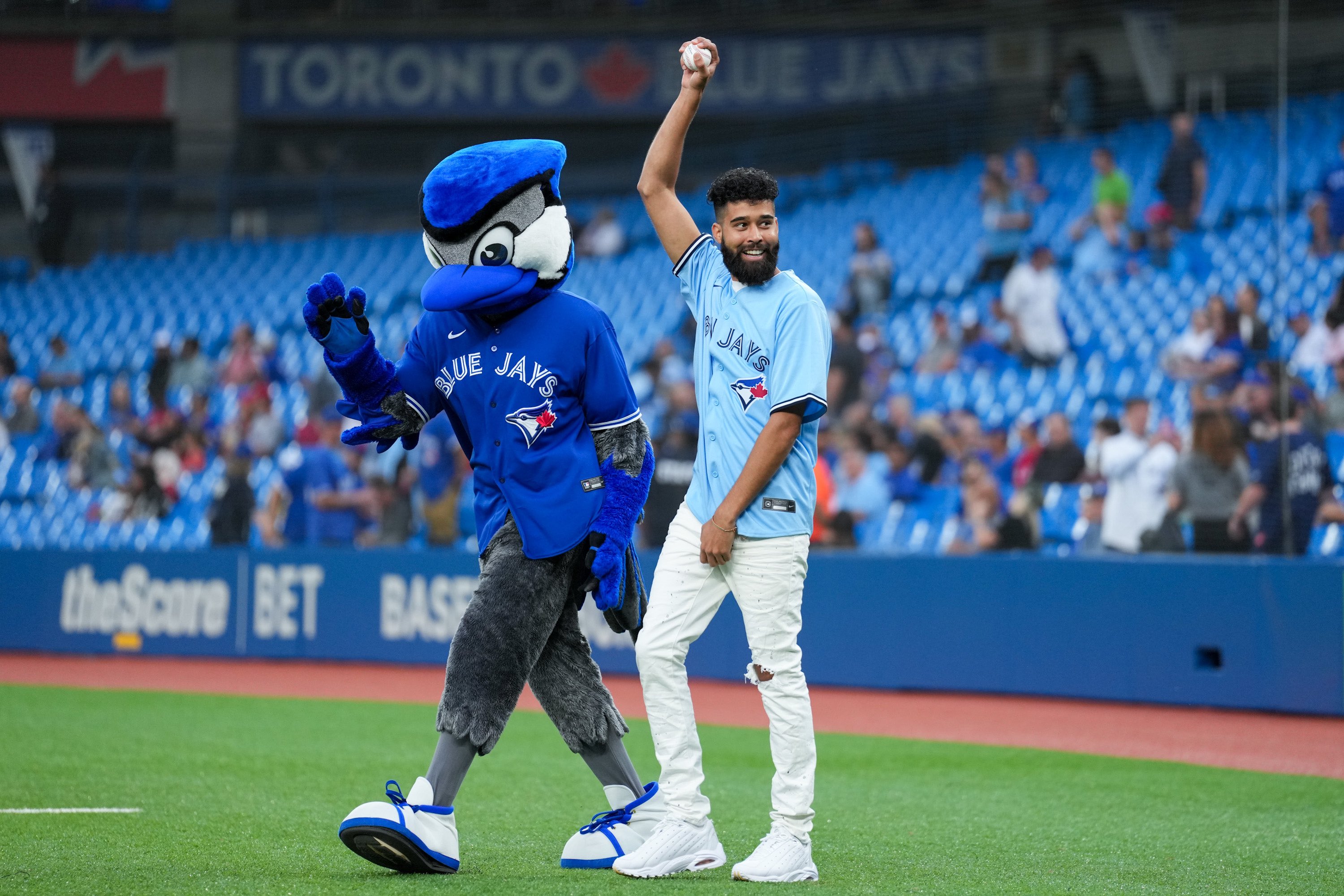 Toronto Blue Jays on X: ‼️Brown Munde‼️ Big thanks to the