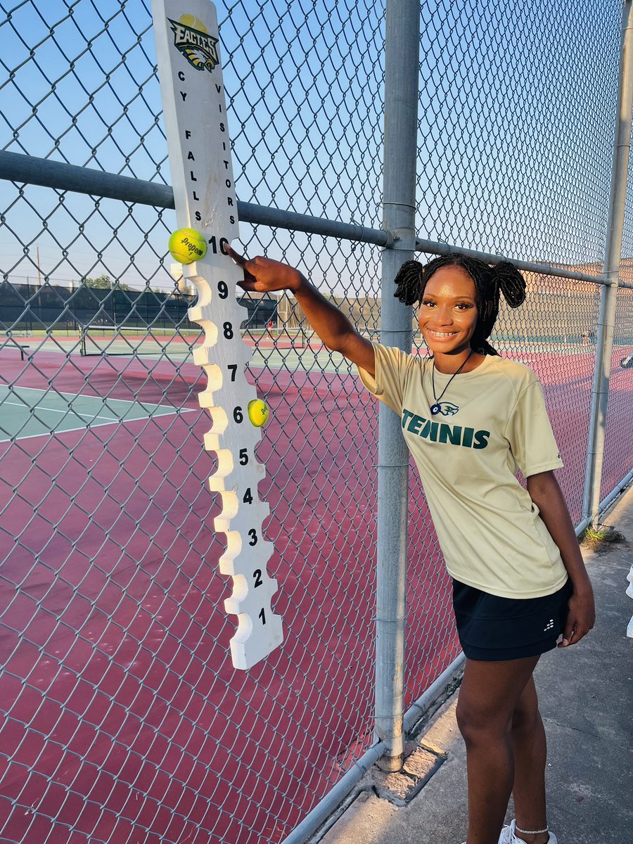 Chiamaka seals the deal, taking the 10th match for a JV win against Lakes!