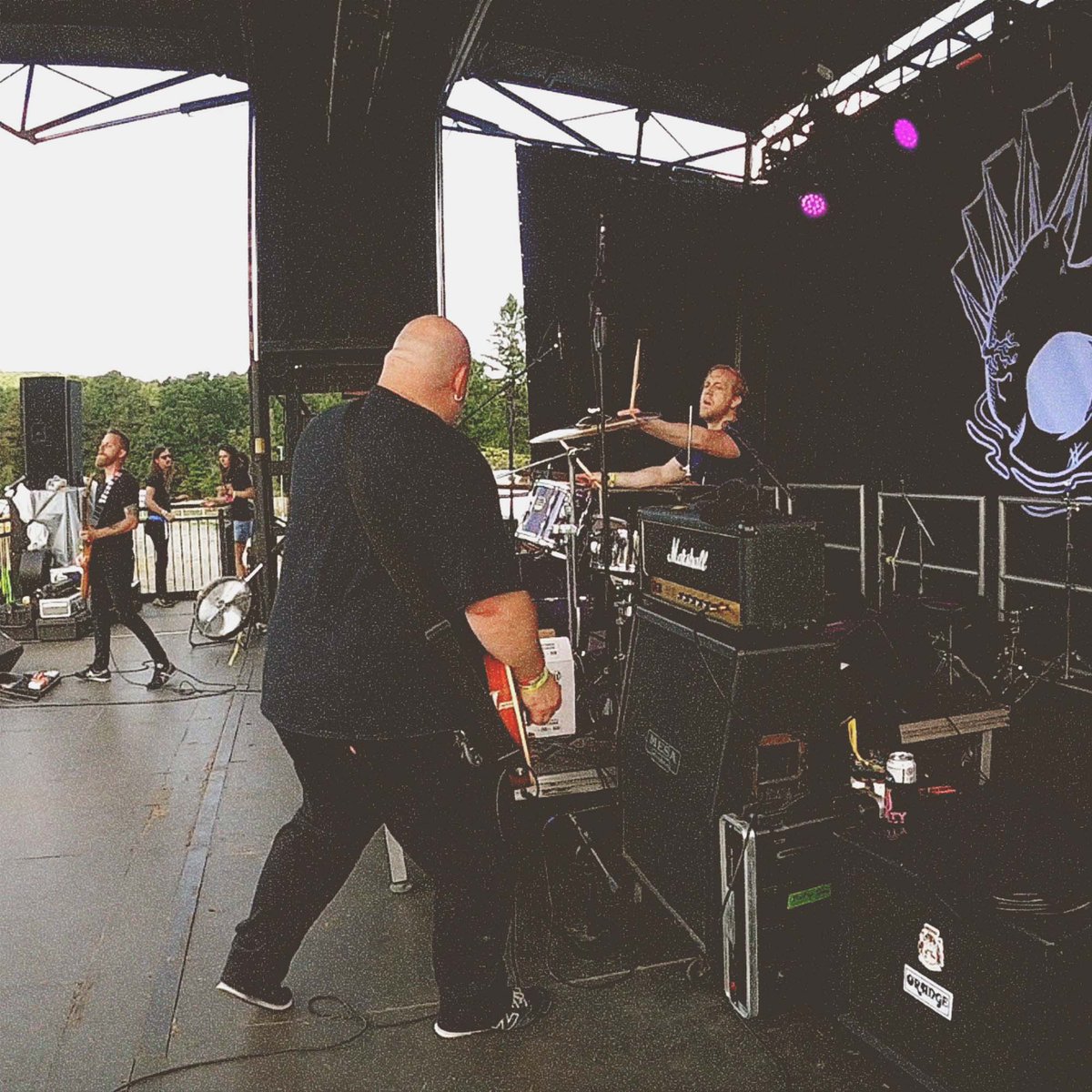 SettleForIt's tweet photo. Shot of @themostlydead from the side of the stage at Camp Punksylvania on Friday 9/9
#camppunksylvania #camppunksylvania2022 #diypunks #riotsquadmedia #circledrivein #scranton #themostlydead https://t.co/sA7YuQpukz