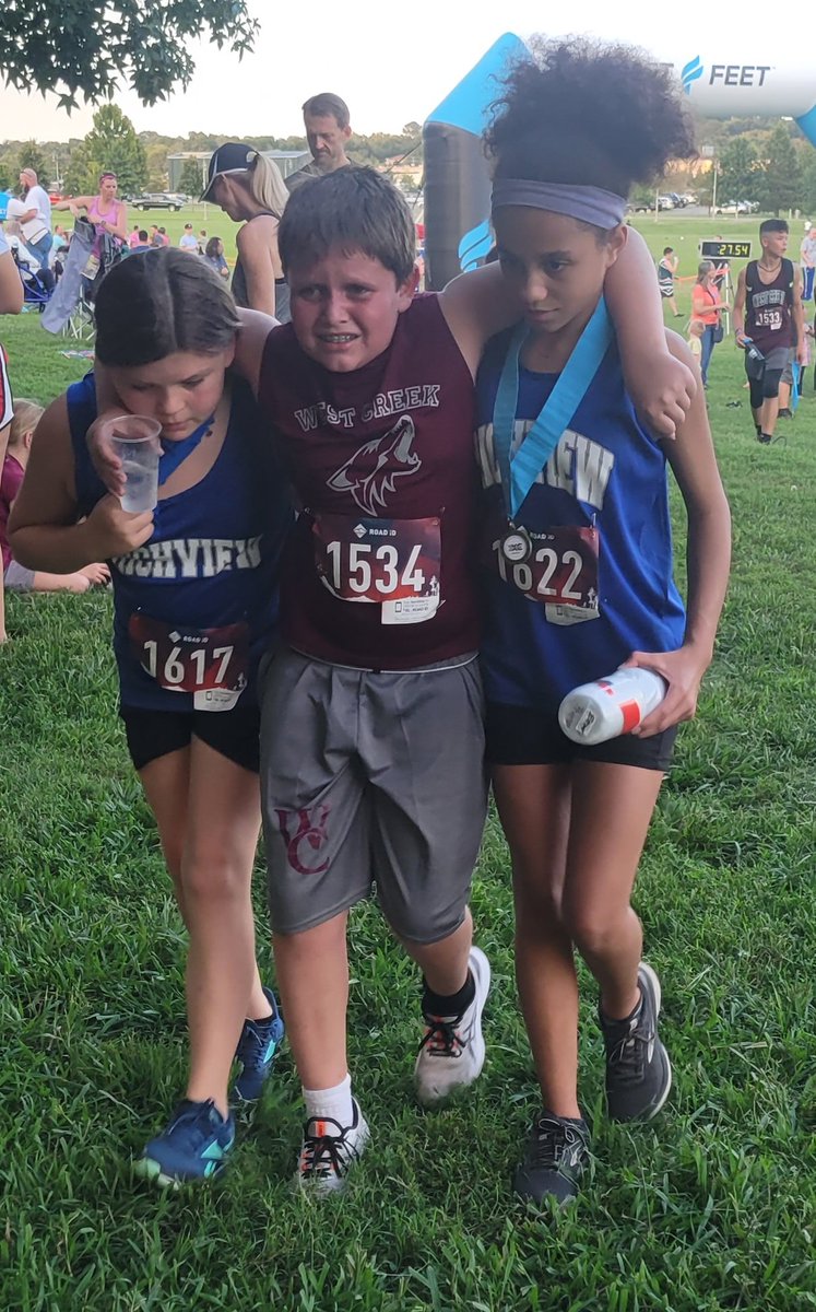 Tanya Hartoon (@hartoontanya) on Twitter photo After Caleb's race, his knee was hurting from stepping in a ditch and twisting it. These ladies helped him to get to a place to sit. Such incredible sportsmanship Richview! <a href="/MayorJoePitts/">Mayor Joe Pitts</a> <a href="/clarksvillenow/">Clarksville Now</a> <a href="/ClarksvilleTN/">Clarksville Today</a> <a href="/ClarksvilleGovt/">City of Clarksville, TN</a> <a href="/cmcssinfo/">CMCSS</a> After Caleb's race, his knee was hurting from stepping in a ditch and twisting it. These ladies helped him to get to a place to sit. Such incredible sportsmanship Richview! <a href="/MayorJoePitts/">Mayor Joe Pitts</a> <a href="/clarksvillenow/">Clarksville Now</a> <a href="/ClarksvilleTN/">Clarksville Today</a> <a href="/ClarksvilleGovt/">City of Clarksville, TN</a> <a href="/cmcssinfo/">CMCSS</a>