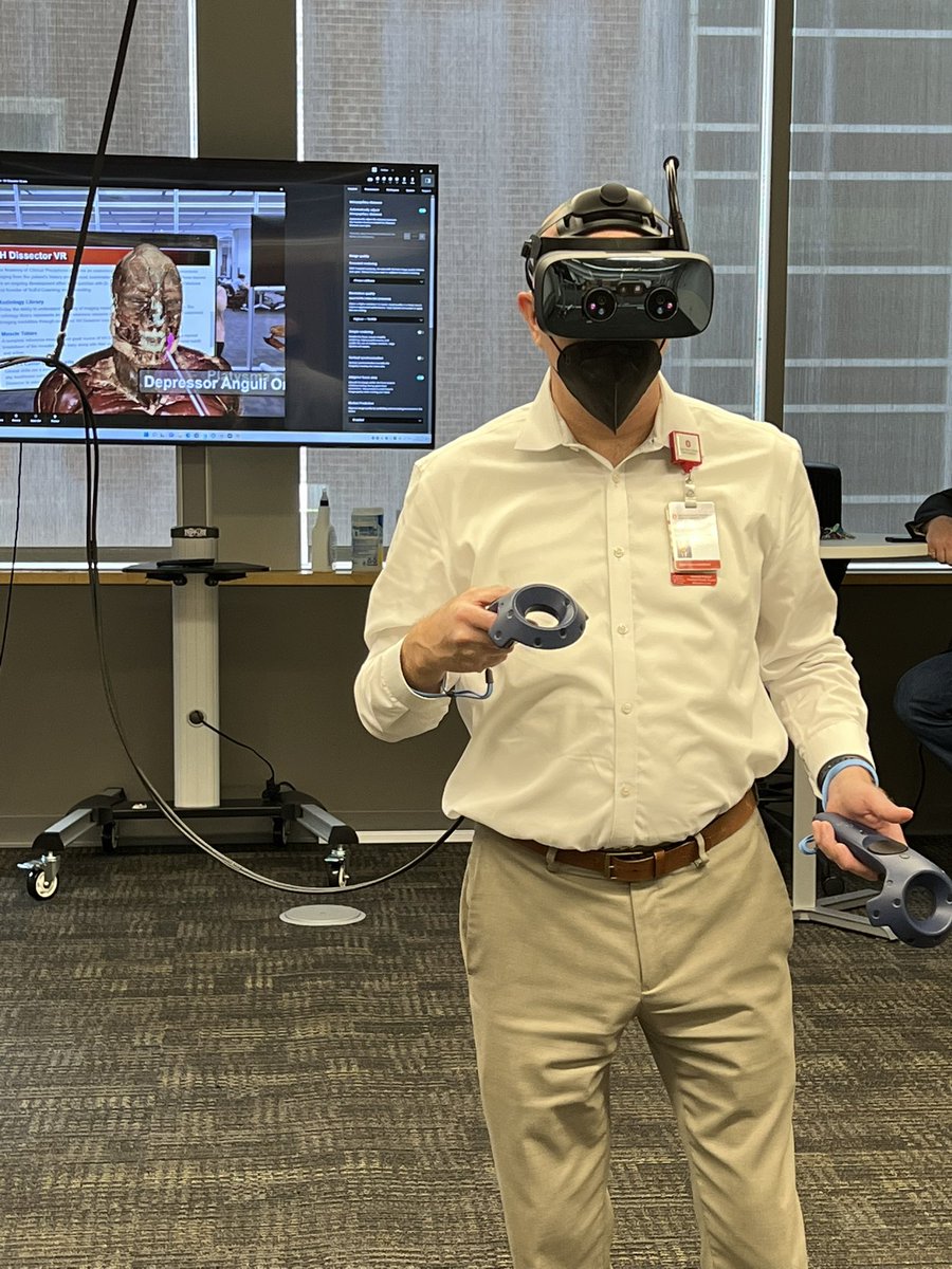 OSUhsl's tweet image. It was great to host @wozello from .@OhioStateMed in the #EdTechIncubator today! Thanks for visiting and trying out the #AnatomyRealization software.

#OSUCOM #OSUHSL #OSUWexMed #ETI #MedLibs #Tech #VirtualReality #HealthSciences