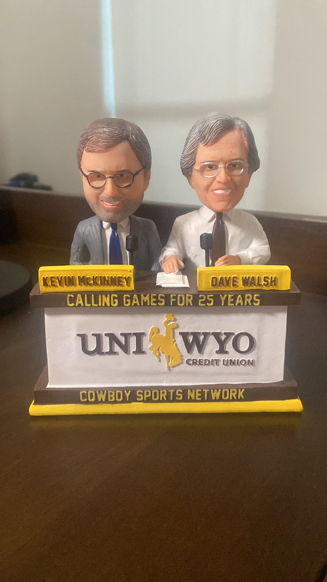 markcn53's tweet photo. This is awesome! Thank you @p_priggs @wyo_football for the cool gift. Best to ever do it. Legendary duo! https://t.co/Av7MQkdCHy