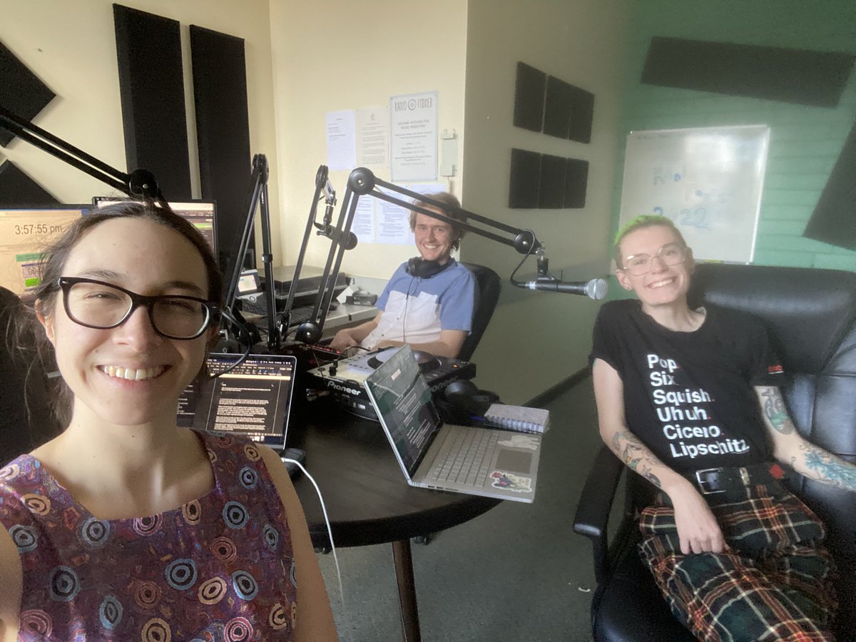 Missed last show’s ant-ics, as we chatted all about #insects ? Don’t bee down, you can catch it online now! 🐜🐝🪲 

🎧: open.spotify.com/episode/3nxS3H…
#science #scicomm