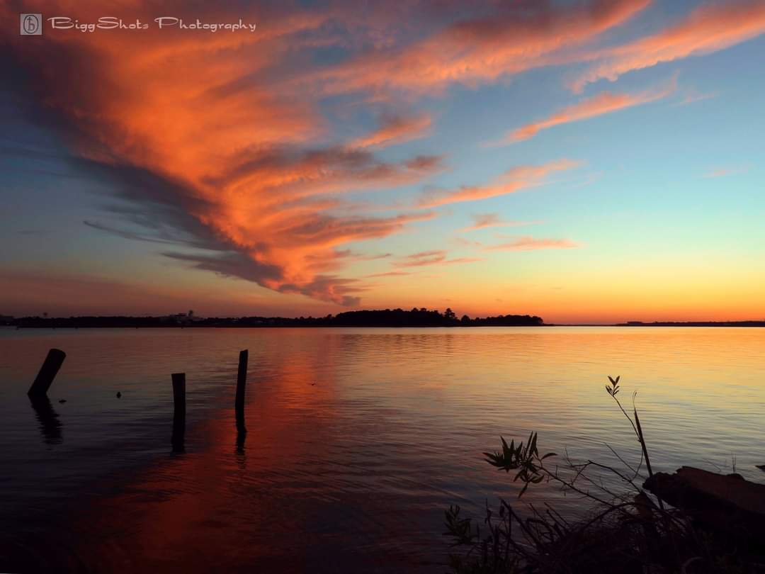 biggsshots's tweet photo. Our Mississippi Gulf Coast Sunset 
#sunset
#Mississippi 
#landscapephotography https://t.co/HDedlHb5tQ
