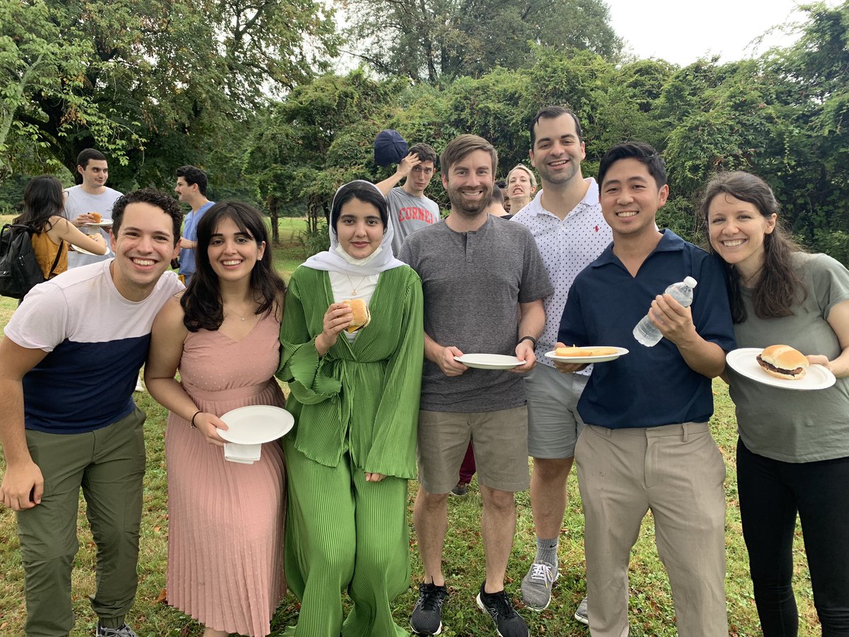 WCM_MedChiefs's tweet photo. Escaping the hospital today for our Annual Housestaff Picnic! 🧺🍔☀️ Thank you to all the fellows and attendings who covered for us! #funinthesun https://t.co/0tJO4VGL5K