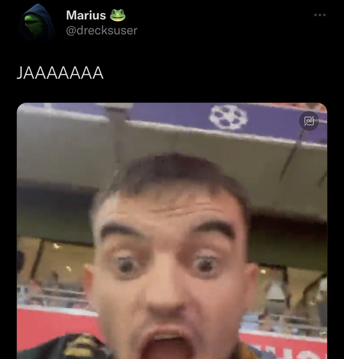 binkslam's tweet image. vallah wie ich sowas hasse der typ ist im stadion es steht 2:0 für seine lieblingsmannschaft und dann schreibt so ein bastard "wie glücklich er ist" olm soll er heulen was ist das für ein kommentar degga memenachten was ist das überhaupt für ein verfickter nuttensohnname