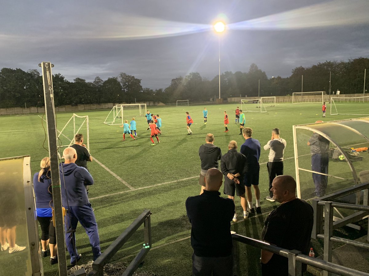 shincliffe_jfc's tweet photo. Fantastic in house coach development event held at the club tonight, huge thanks to @DurhamFA for delivering the session - look forward to the next one! #alwayslearning #grassrootsfootball https://t.co/GMq2UmVf8S