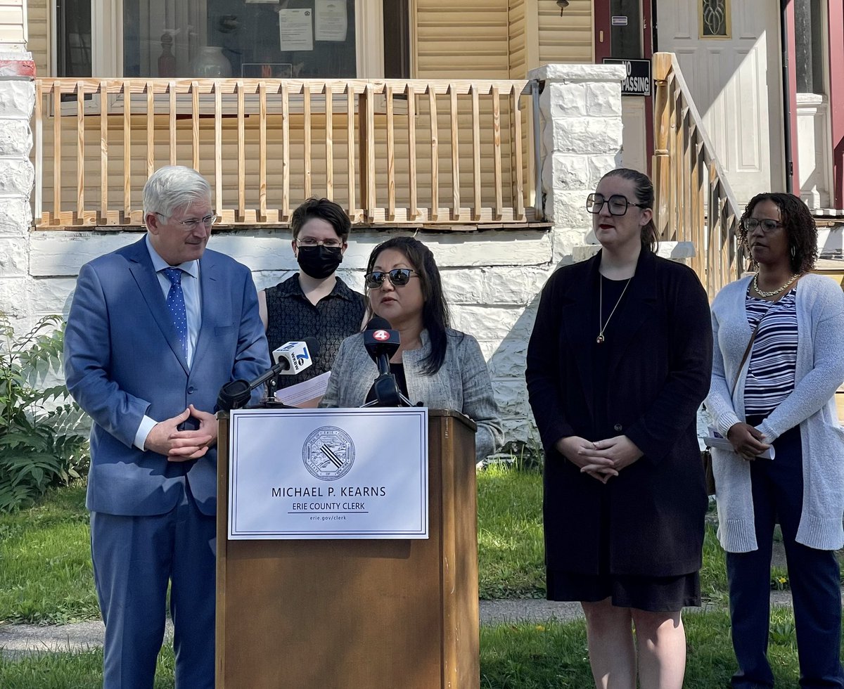 ErieCountyClerk's tweet photo. This week, along with members of the Erie County Clerk's Zombies Initiative Taskforce, we toured 12 vacant homes throughout the City of #Buffalo as part of the newly unveiled Good Neighbor Project with out-of-town servicer @Ocwen_Help. (1/2) https://t.co/GOlZlFuOzd