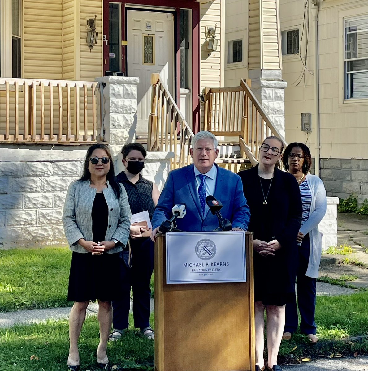 ErieCountyClerk's tweet photo. This week, along with members of the Erie County Clerk's Zombies Initiative Taskforce, we toured 12 vacant homes throughout the City of #Buffalo as part of the newly unveiled Good Neighbor Project with out-of-town servicer @Ocwen_Help. (1/2) https://t.co/GOlZlFuOzd