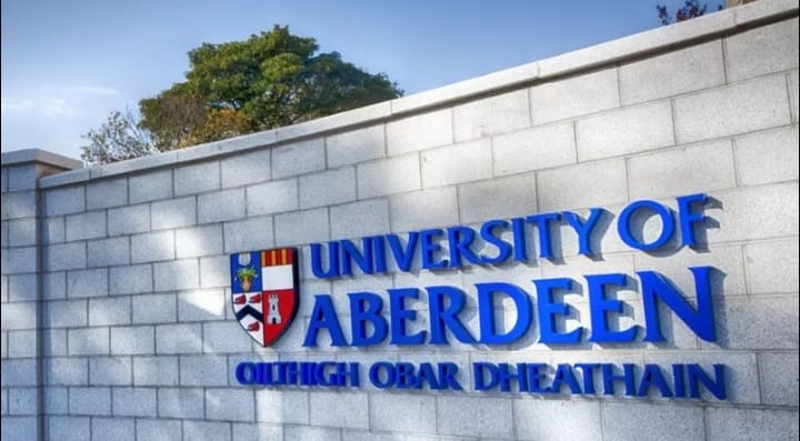 anthjhall's tweet photo. First stop on the northern freshers tour. Store looks great and ready to welcome all students. #bestfreshersever #coopfreshers @aberdeenuni @ARNaqvi272 @Georgiegmb007 @CoopFranchise @JnrOmrf https://t.co/WM4NjCjV7J