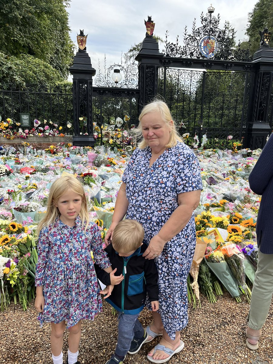 Housdini tweet media