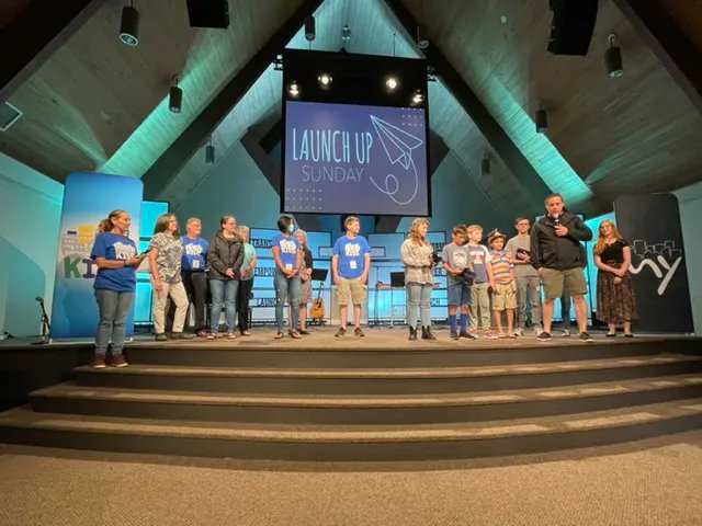 neighborhoodchu's tweet photo. Sunday was "Launch Up" Sunday for all our students! We took a moment to especially recognize our new 6th graders joining Neighborhood Youth!
#launchup #newschoolyear #neighborhoodkids #neighborhoodyouth https://t.co/l7PZb0cKEy