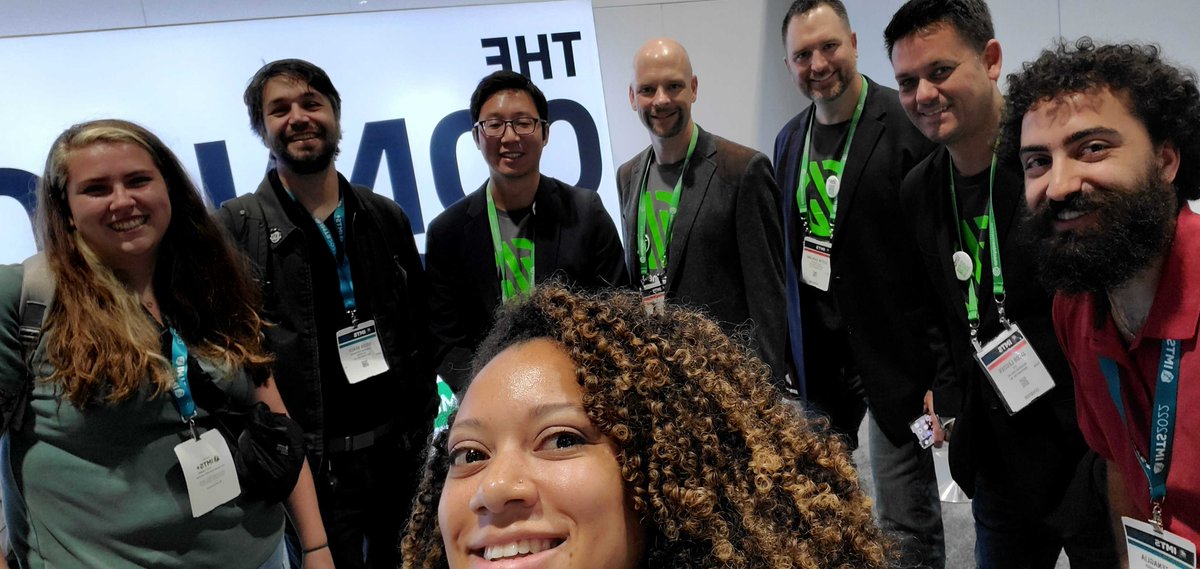 ADSKResearch's tweet image. #AutodeskResearch saying hi to Outsight Network resident @MachineMetrics because we&apos;re all big fans of predictive machining and transforming analytics into action 🤓