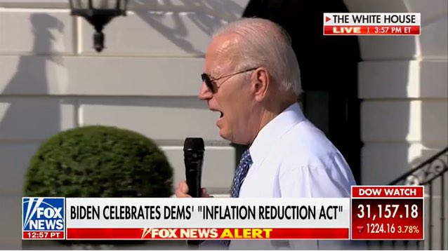 ClayTravis's tweet image. Joe Biden had a victory party at the White House today to celebrate the worst inflation in forty years and the worst day for the stock market since he became president. Biden’s not just the worst president of our lives, he’s also got the worst staff too.