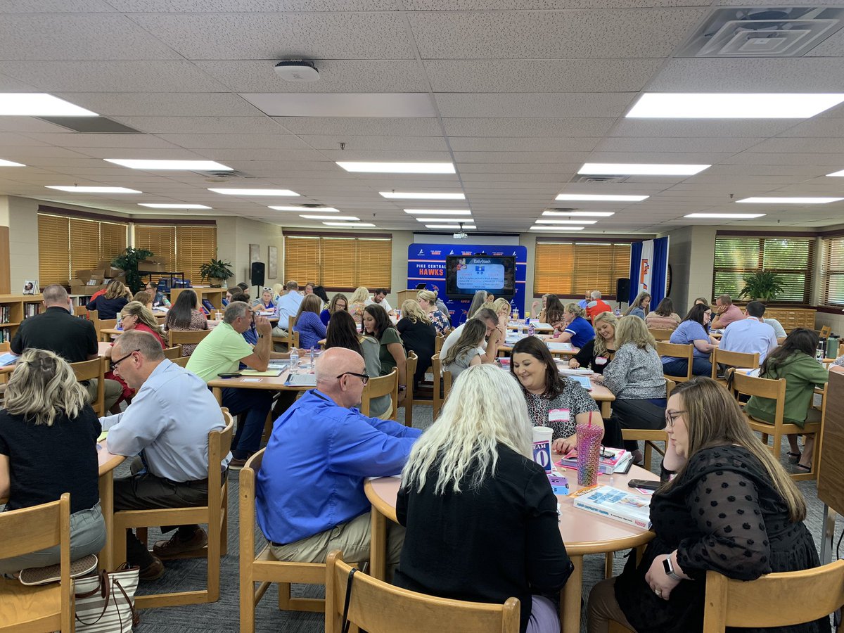 Last Friday I had the privilege to train <a href="/PikeCoSchoolsKY/">Pike County Schools</a>.  We had an amazing day of learning. 🤩I can’t wait to see them soon and hear how it’s going.  <a href="/mmerricks/">Mary</a>
