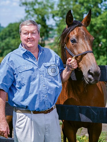 USTrotting's tweet photo. In the September issue of Hoof Beats, "Veterinarian to the Stars" Dr. Rick Balmer looks back at his career in a profile written by correspondent Evan Pattak. #ReadHB #AHoofAbove #HarnessRacing
https://t.co/5llcOhh9Sz

Purchase Hoof Beats➡ https://t.co/TPIsHkEUrj https://t.co/oETxjGwLfg