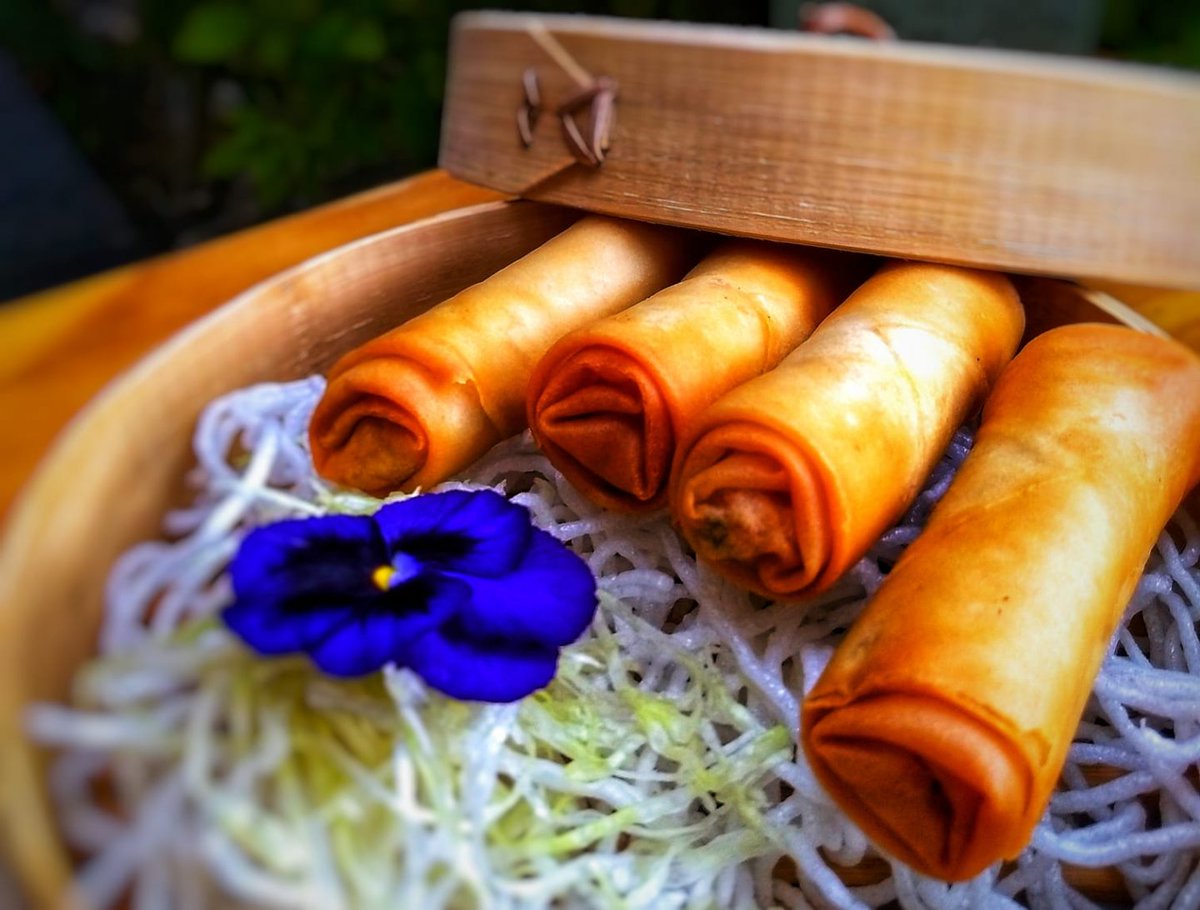 animalgourmet's tweet photo. Cocina tradicional china a precios muy accesibles en China Shing.
Te contamos sobre los imperdibles del menú para ese antojo. 😋 🍴
https://t.co/TyjDOY2wZz https://t.co/A3xNnWAvlM