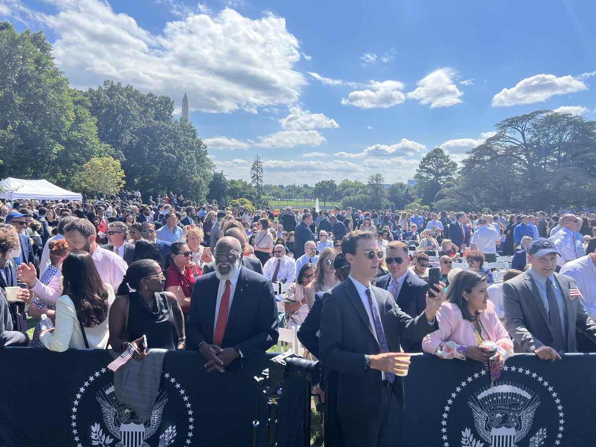 gainey_ed's tweet image. The Inflation Reduction Act will deliver for the people of @Pittsburgh by creating good-paying jobs, making our tax code fairer, and lowering costs for working families. I was honored to join @POTUS Joe Biden and mayors from across the country at The @WhiteHouse today.