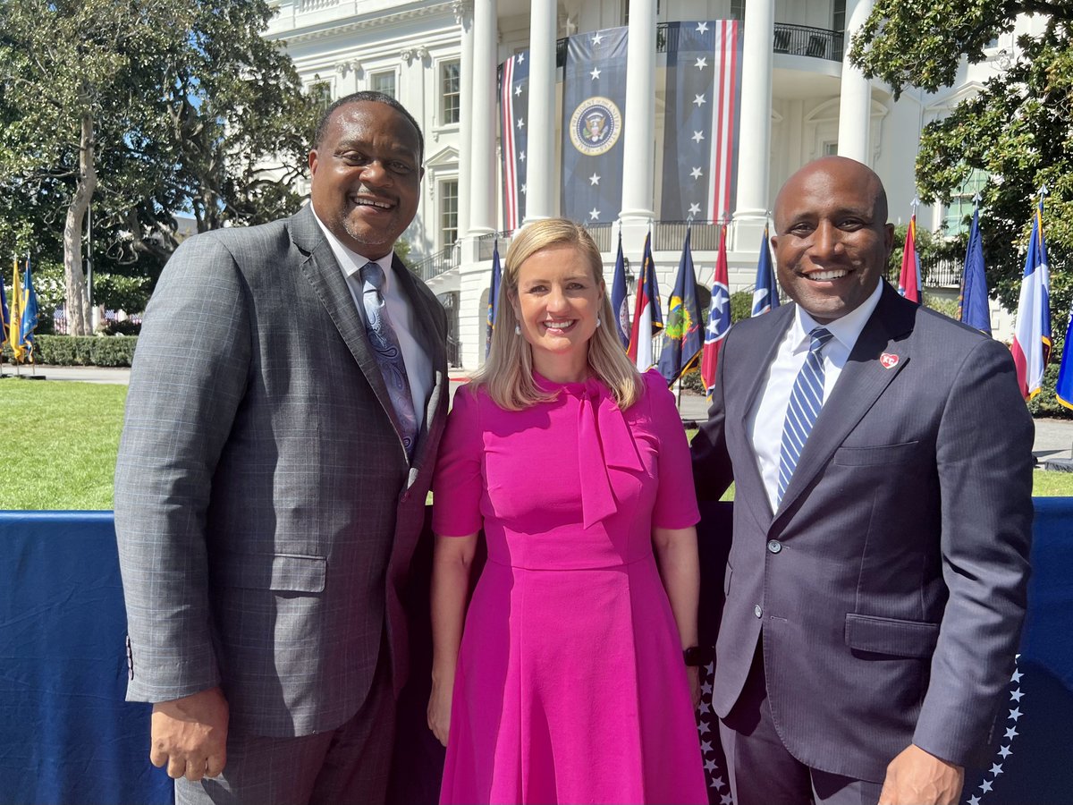 gainey_ed's tweet image. The Inflation Reduction Act will deliver for the people of @Pittsburgh by creating good-paying jobs, making our tax code fairer, and lowering costs for working families. I was honored to join @POTUS Joe Biden and mayors from across the country at The @WhiteHouse today.