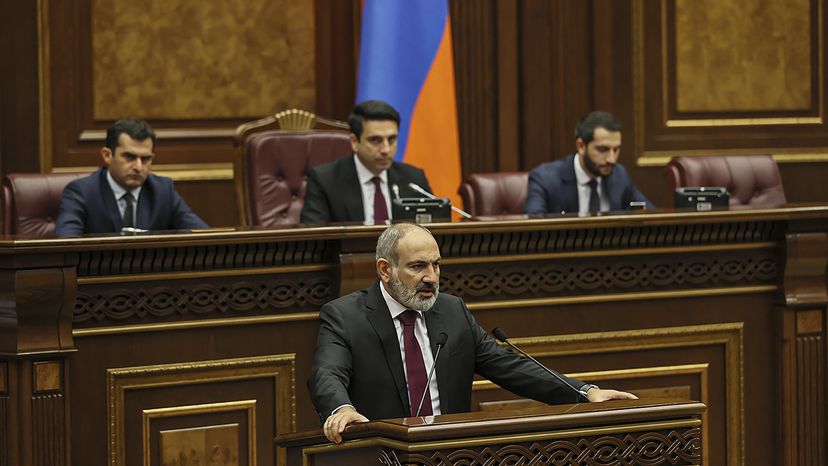 Claves del conflicto entre #Armenia y #Azerbaiyán y la tensión por #Nagorno #Karabaj.La escalada entre ambos países por esa región en disputa hace temer una nueva guerra en el antiguo espacio soviético.