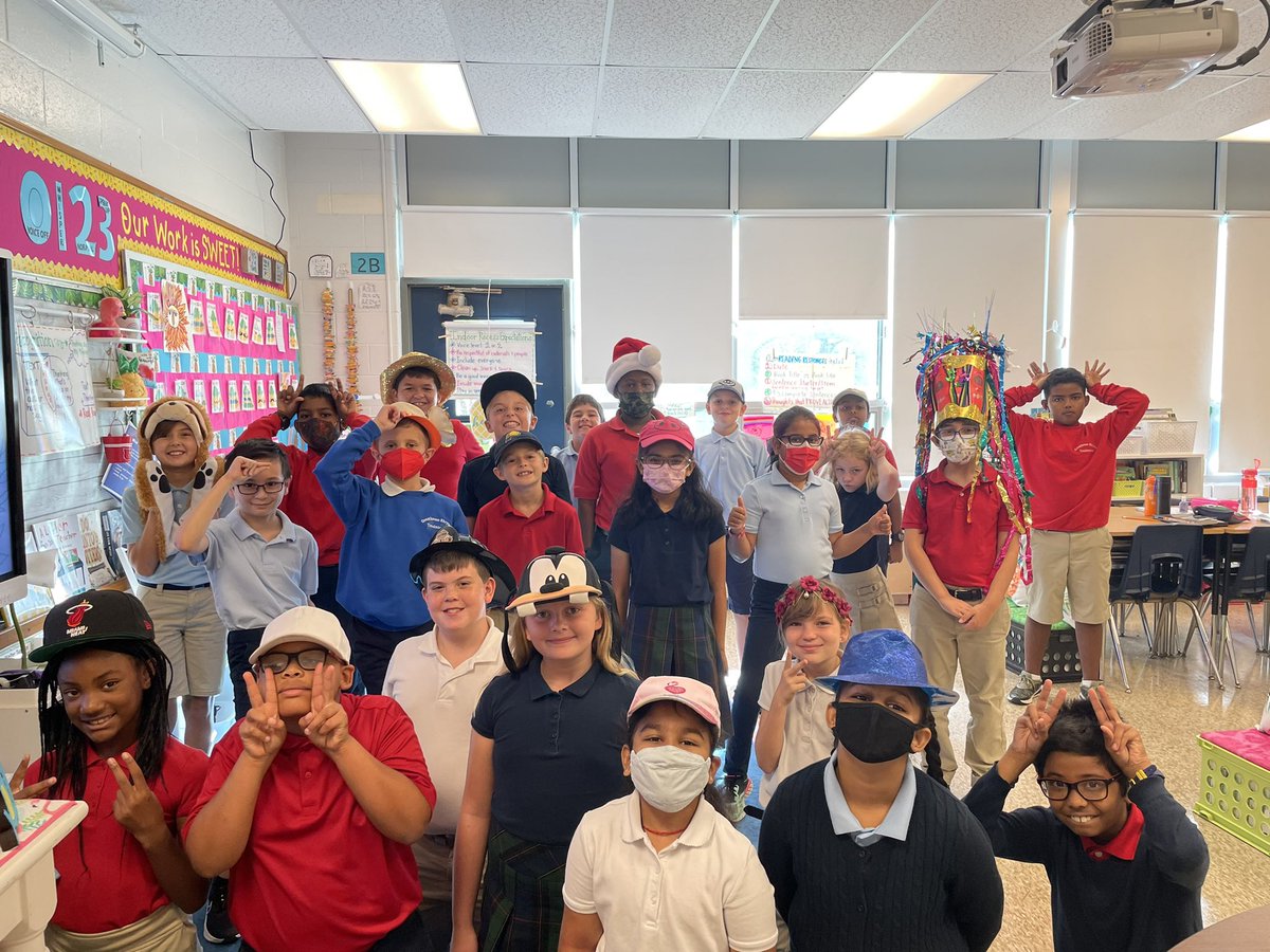 MsWeiter's tweet photo. Hats off to our flock for having #perfectattendance today! #ourflockrocks #flamazinginfourth #ghlionpride 🦁🦩🍍 https://t.co/ZsVvACeGT3