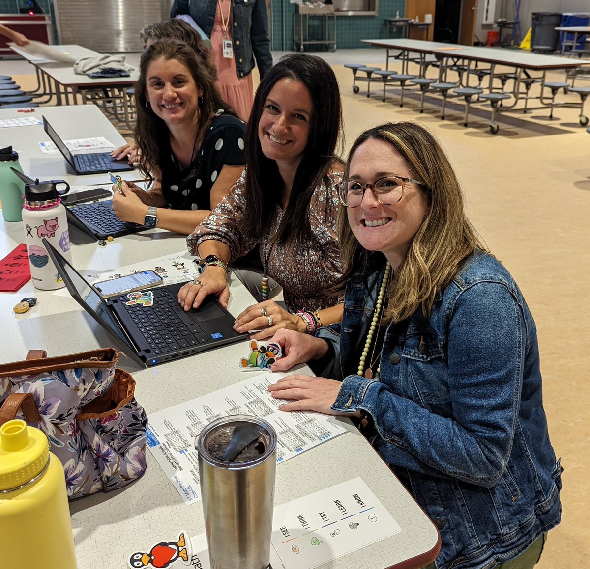 MrsHannahBrewer's tweet photo. Had a great professional learning session at Harris Brook in @LudlowPublicSch! Check out this super cool bulletin board that is just like the water shooting game at a fair but with ST Math progress! How cool! @Chrissy_ferns @jpotter31  @DrFrankTiano @ChapinElem https://t.co/6lUkZ97Mia