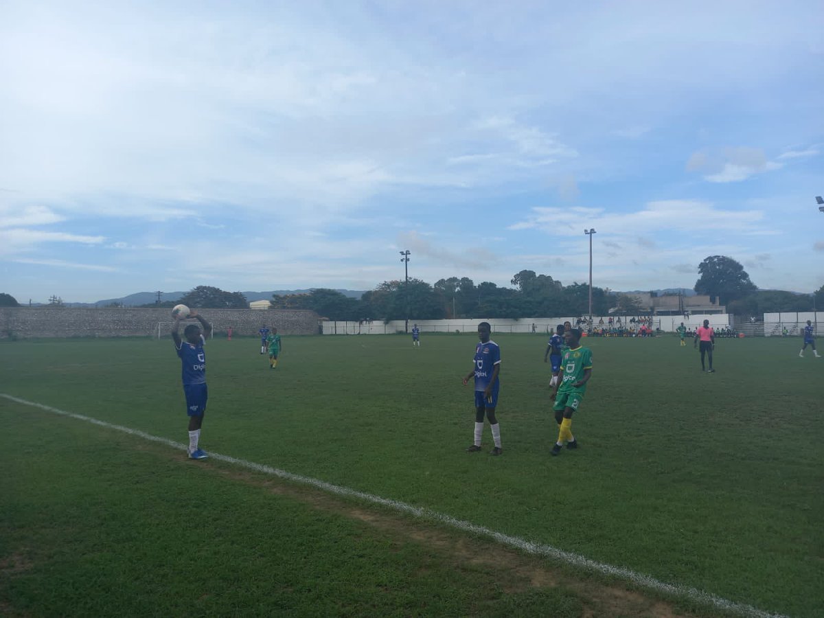Our first Manning Cup match of the season against Cedar Grove Academy is now 1-nil.💚💛