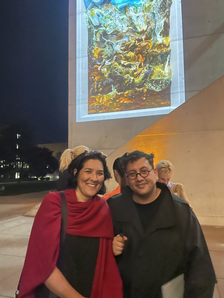 So inspiring to meet <a href="/refikanadol/">Refik Anadol</a> tonight at the opening <a href="/pinakothekderm/">Pinakothek der Moderne</a> in #Munich tonight. #AIart talk from its finest with OG spirit. Looking forward to his visit as a guest to one of our communitys' #NFT #Twitterspaces #dernftalk <a href="/dernftspace/">Der NFT Space</a> <a href="/sertansatan/">Sertan Satan</a> @Annette_Doms