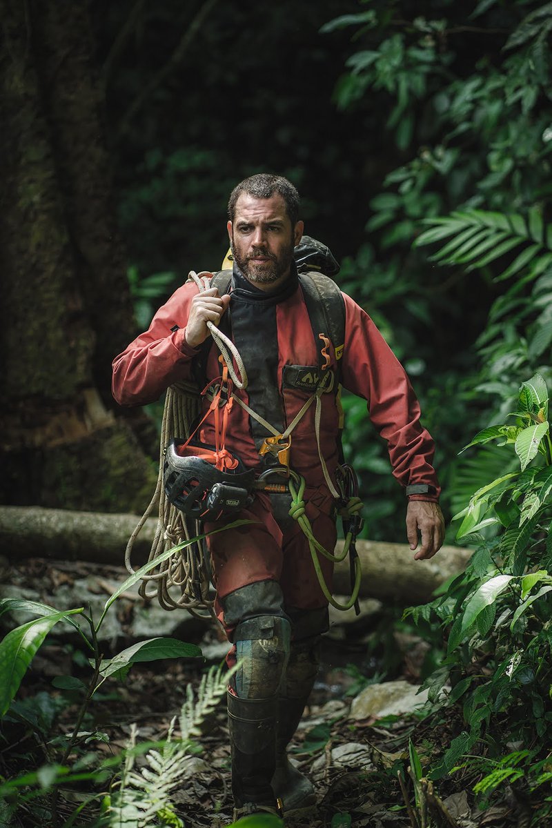 Photographed in the jungles of México on one epic caving expedition. 
#exploration