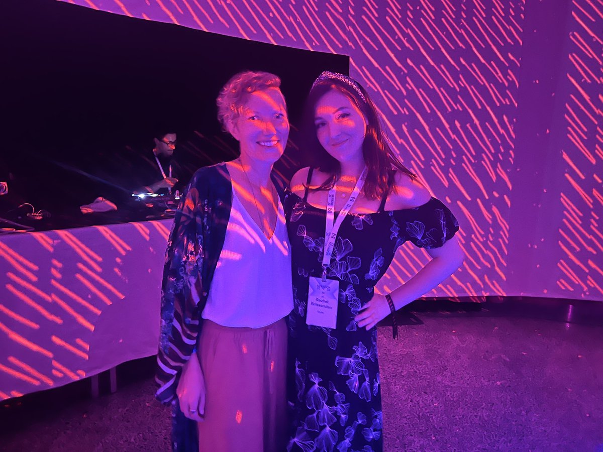 RachelCreates's tweet photo. So happy I got to meet @joyfulwreason IRL at #NEARCON! 
🔥🔥🔥

This girl has so much light &amp; positive  energy to share with the world, thank you so much @garysheng for bringing us together through our alch3mists group ✨💜🙏

@NEARProtocol https://t.co/OTf1o61oFE