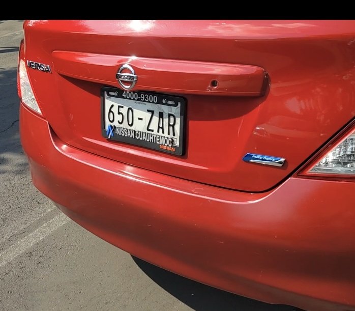 jamonarosas's tweet photo. Hoy una señora intentó atropellarme por decirle que no se podía estacionar en doble fila 😒
Afortunadamente solo logró empujar mi bici y no me pasó absolutamente nada
No subo el video porque sale el niño y no sé editarlo
Así el poder que se le ha dado a los cochistas🙄 https://t.co/pANQDaeMFq