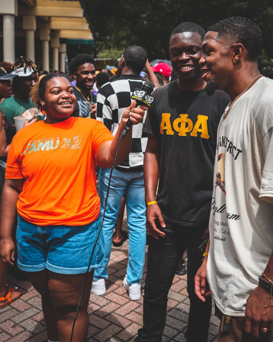 FAMUSJGC82's tweet image. WANM-FM 90.5 The Flava Station started off the semester with some old fashion ‘woman on the street’ action!

Janelle Sears, a sophomore radio personality from Atlanta caught up with some fellow rattlers at the first Set Friday of the semester.
#setfriday #rattlers #radio