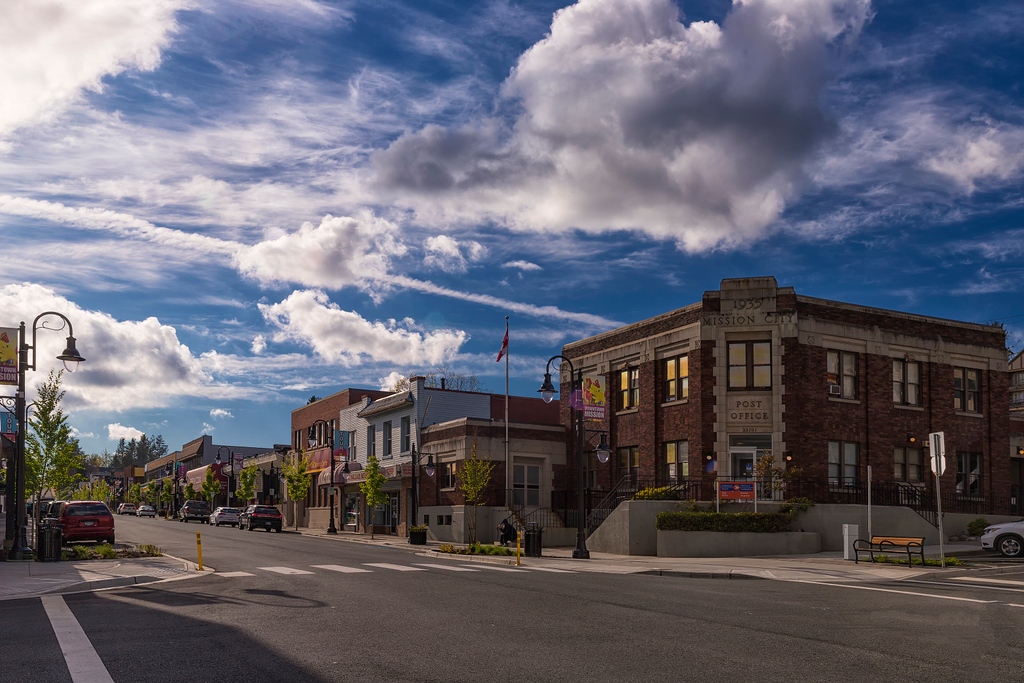 MARK YOUR CALENDARS as Tourism Mission hosts 'Shine Bright' a new community event in Downtown Mission this March. ✨ The opening night will feature live entertainment, free activities, and more. For the full press release, head the link below: mission.ca/mark-your-cale…