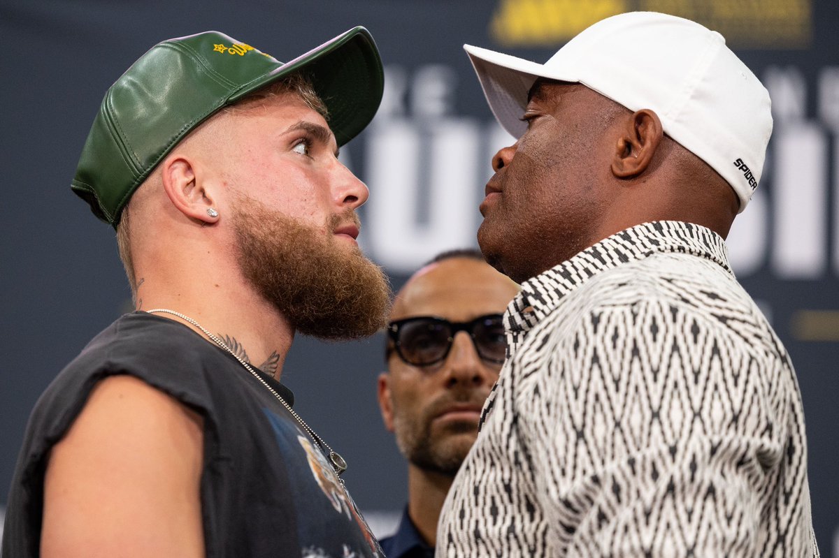 combat_combo's tweet photo. #silva 🆚 #paul #showtimeboxing #combatsports #boxing https://t.co/LrZ6nvrsiR