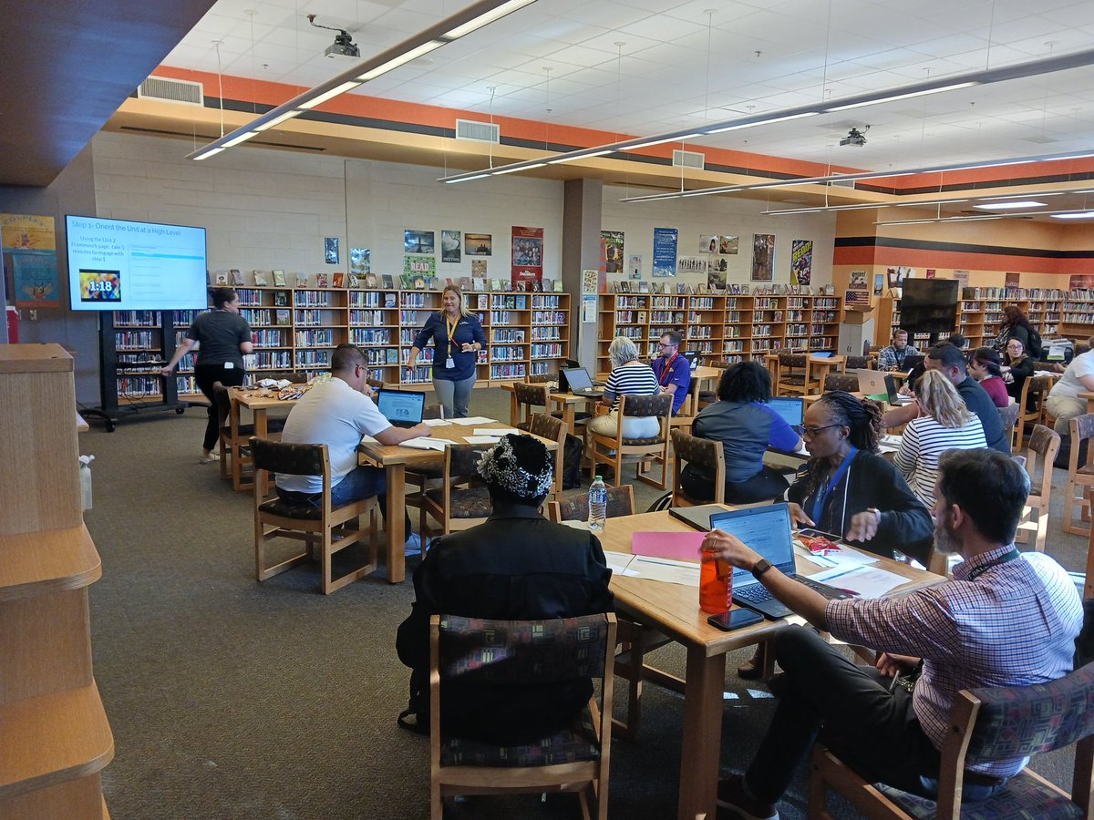 sstrike's tweet photo. Our 1st Science in Action is rocking and rolling!!! #ContentInAction #PLC #ThePowerOfUs @CokerPutman13 #ScienceInAction @iInstructIrving https://t.co/TuEK4dHaAo